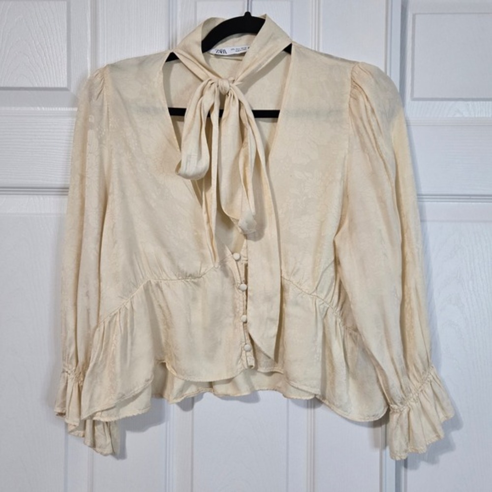 Zara Cream Floral Jacquard Pussybow Blouse Tie Neck Peplum Top Large 2487/058‎